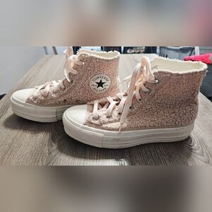 RARE Womens Converse Chuck Taylor Allstar Faux Sherpa High Top Platform size 6.5